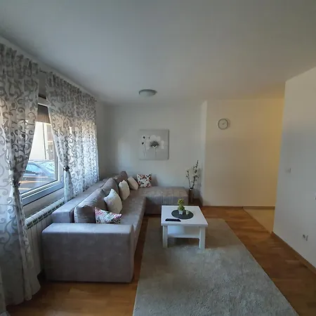 Apartment Goldpine *