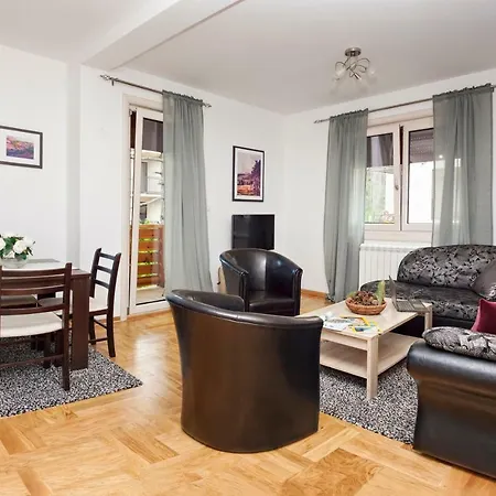 Goldpine Apartment