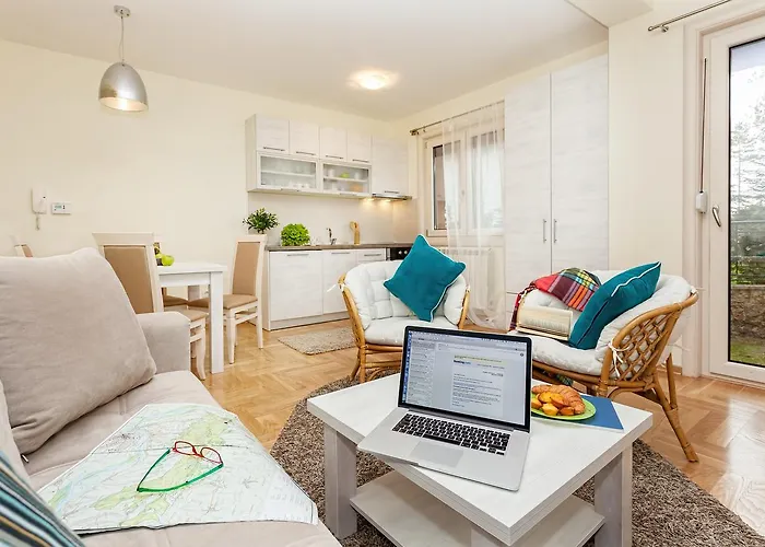 アパート Goldpine