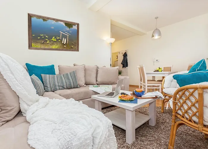 Goldpine アパート *